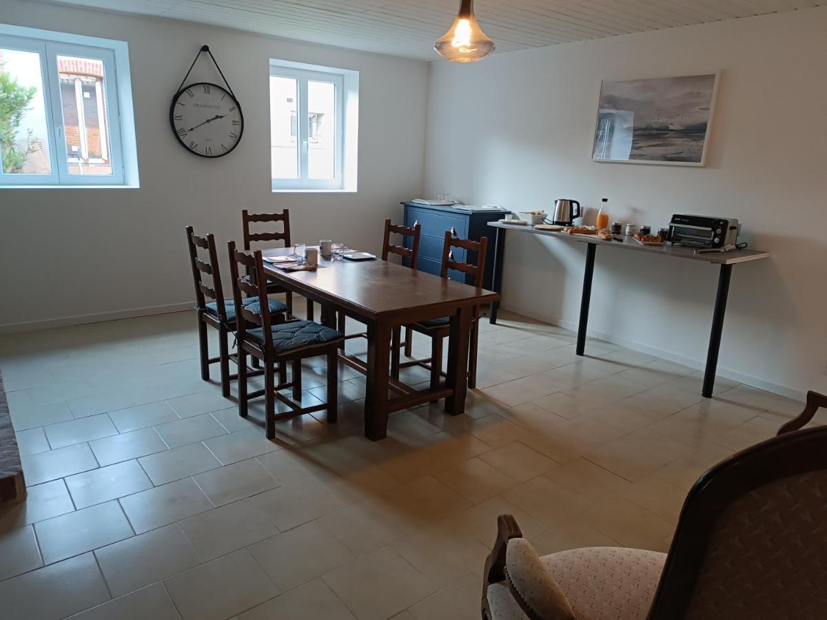 A L'Ombre Des Bois, Chambre Double Vue Jardin Neung-sur-Beuvron Exterior foto